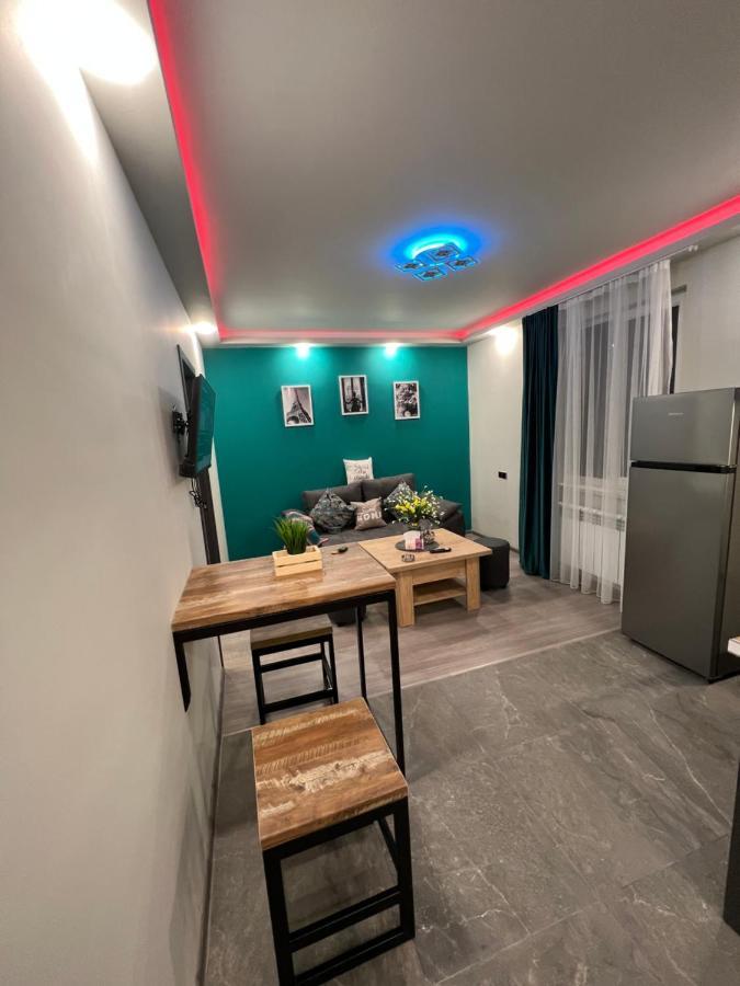 Romantic Atmosphere Self Check In Apartment Yerevan